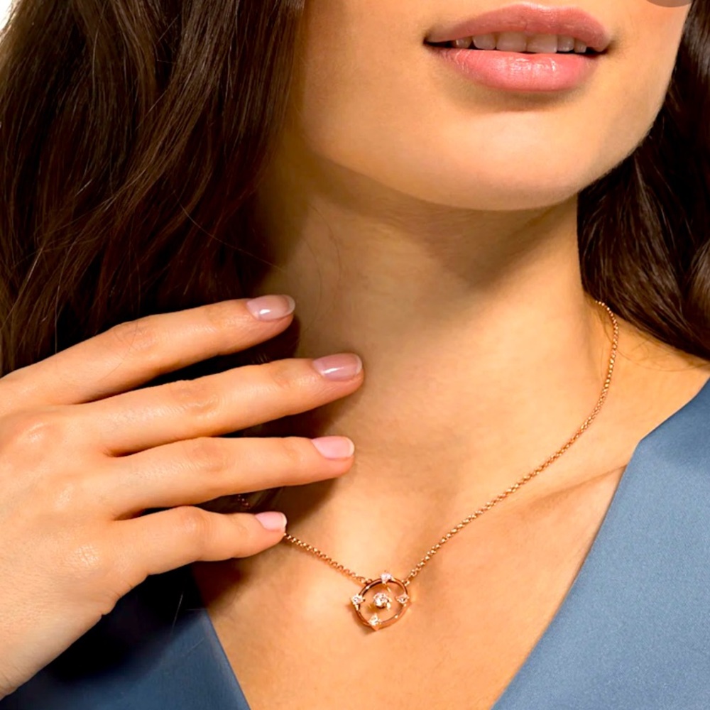 New Swarovski North Rose-gold tone plated necklace - Picture 6 of 9